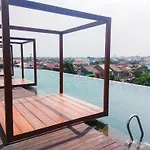 Stunning 1Br At Grand Kamala Lagoon Apartment By Travelio